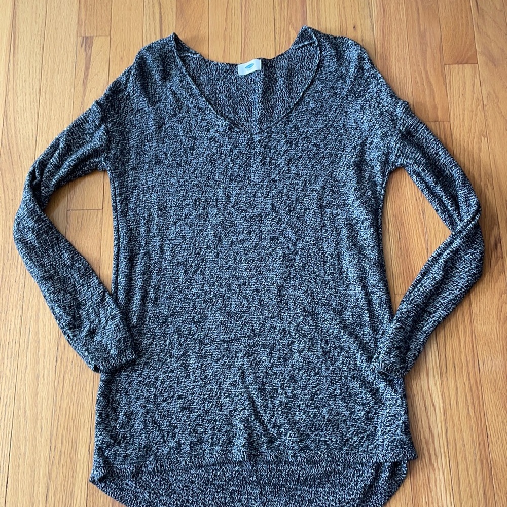 Old Navy Marled V-Neck Sweater